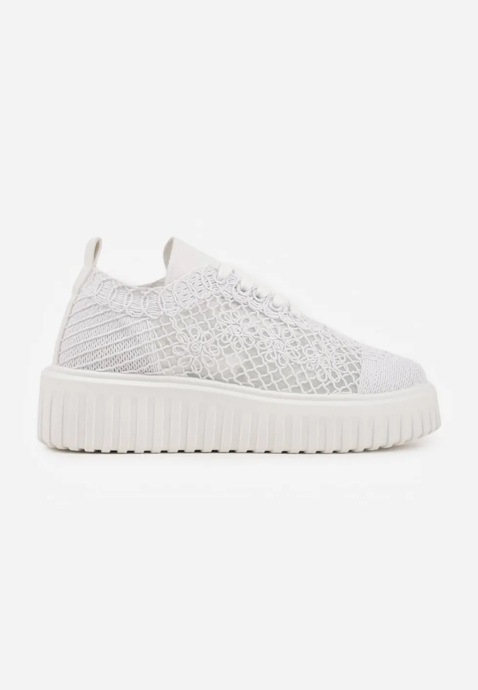 Białe Sneakersy Vices na Platformie z Ażurową Cholewką Lumerise