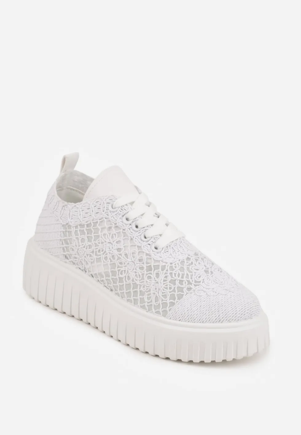 Białe Sneakersy Vices na Platformie z Ażurową Cholewką Lumerise