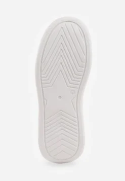 Białe Sneakersy Vices na Platformie z Gwiazdką Fenarra