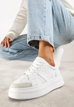 Białe Sneakersy Vices na Platformie z Gwiazdką Fenarra