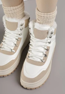 Białe Sneakersy w Stylu Traperów na Platformie Ewedora