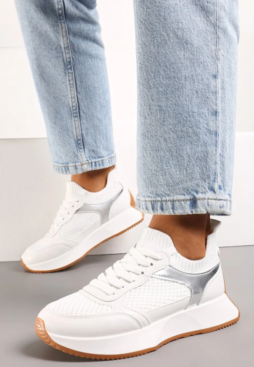 Białe Sneakersy ze Skarpetkową Cholewką Willowa
