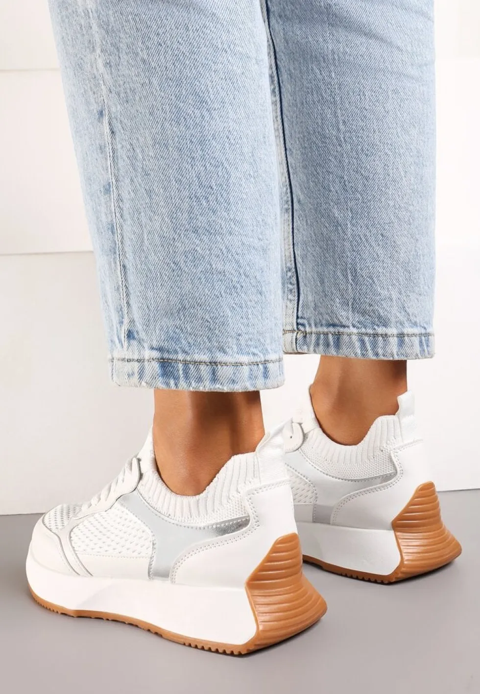 Białe Sneakersy ze Skarpetkową Cholewką Willowa