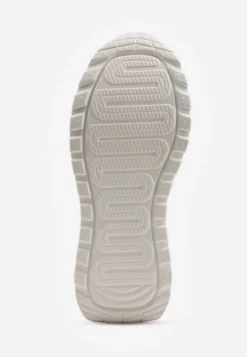Białe Sneakersy ze Skóry Naturalnej na Platformie Zdobione Metalowym Zapięciem Jeannine