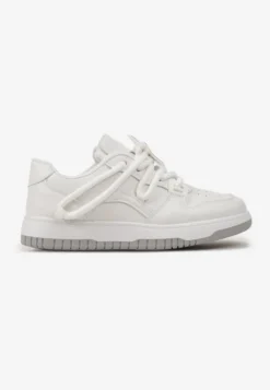 Białe Sneakersy z Grubymi Sznurowadłami i Naszywką w Kształcie Gwiazdki Alesine