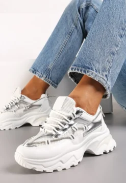 Białe Sneakersy z Ozdobnym Sznurkiem i Cyrkoniami na Grubej Podeszwie Fionalee