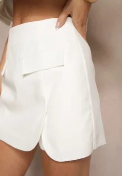 Białe Spódnico-Spodenki High Waist z Imitacją Kieszeni w Stylu Utility Olidrella