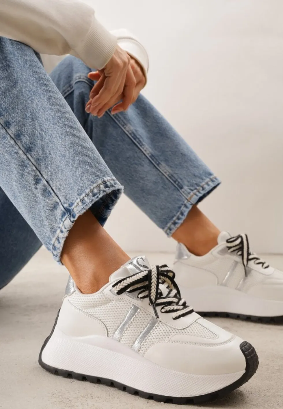 Białe Streetwearowe Sneakersy Chunky VICES na Platformie Ilnatea