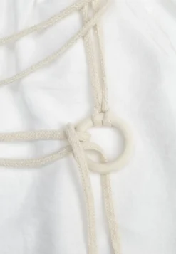 Białe Wiskozowe Spodnie Typu Palazzo High Waist Ozdobione Paskiem Sznurkiem Alemea