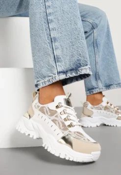 Biało-Beżowe Sneakersy w Steetwearowym Stylu na Tłoczonej Platformie Gonavielle