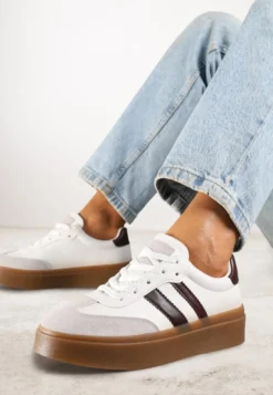 Biało-Bordowe Sneakersy na Kauczukowej Podeszwie Ozdobione Paskami Nilimea