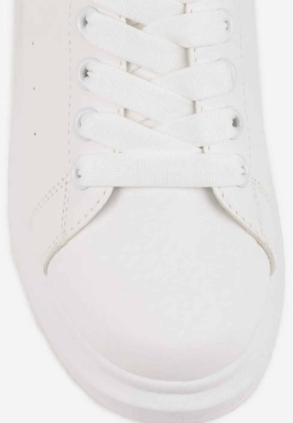 Biało-Czarne Casualowe Sneakersy z Zawieszką Misiem Ulevidia