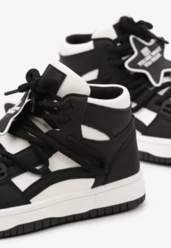 Biało-Czarne Płaskie Sneakersy za Kostkę Ozdobione Gwiazdą Saveline