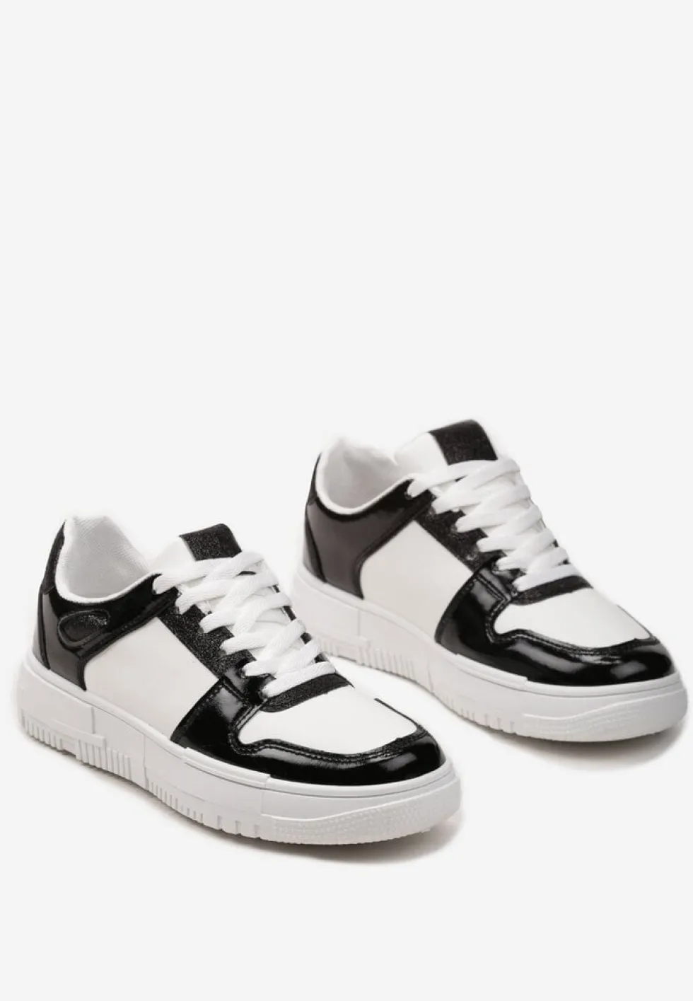 Biało-Czarne Sneakersy na Niskiej Platformie z Brokatem Nuera