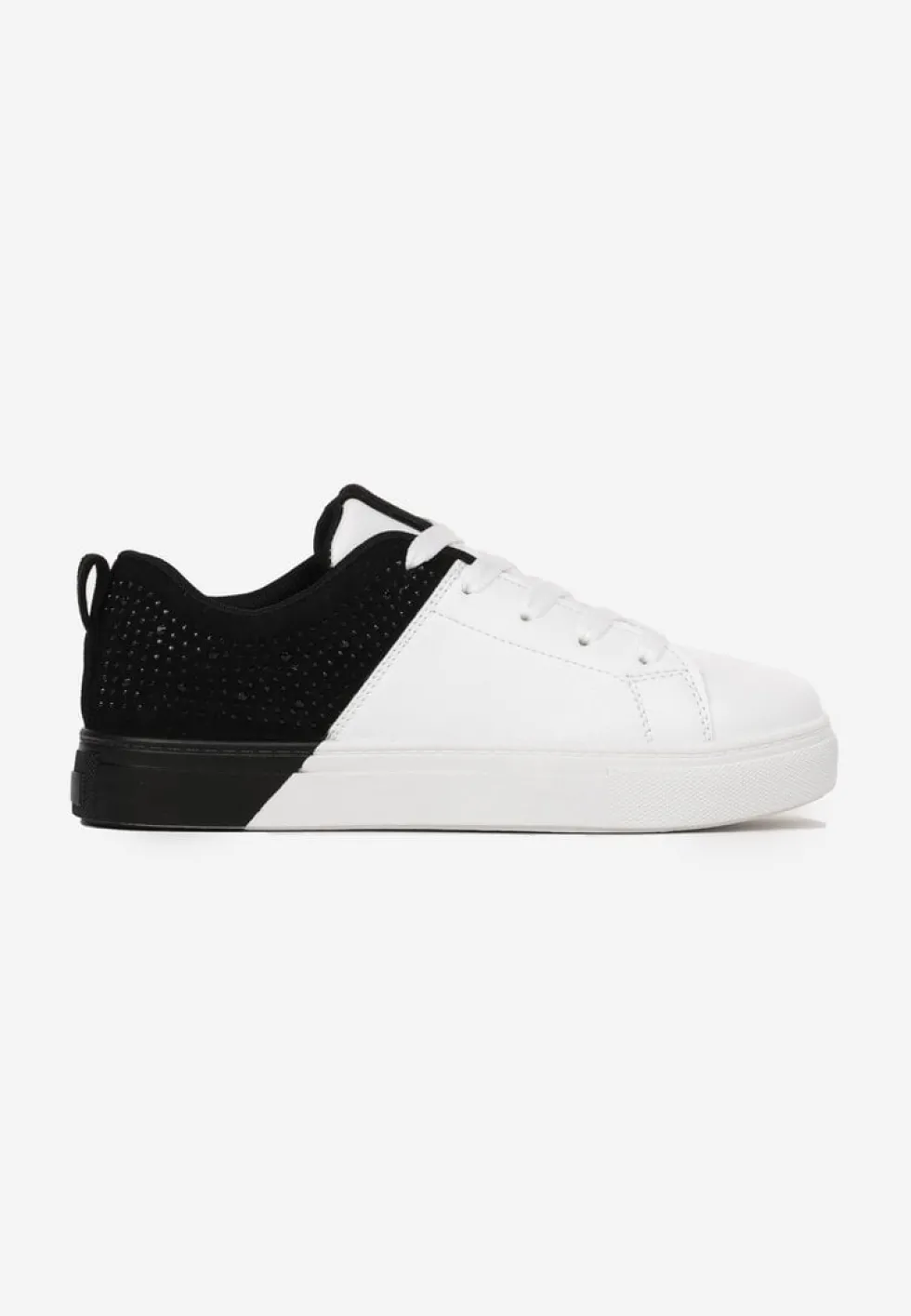 Biało-Czarne Sneakersy Sznurowane na Płaskiej Grubszej Podeszwie z Cyrkoniami Hanuel