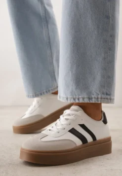 Biało-Czarne Sneakersy Tenisówki Ozdobione Paskami Sovresia