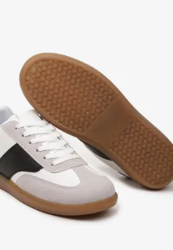 Biało-Czarne Sneakersy Tenisówki z Klasycznym Sznurowaniem Norio
