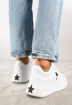 Biało-Czarne Sneakersy Vices na Platformie z Gwiazdką Fenarra