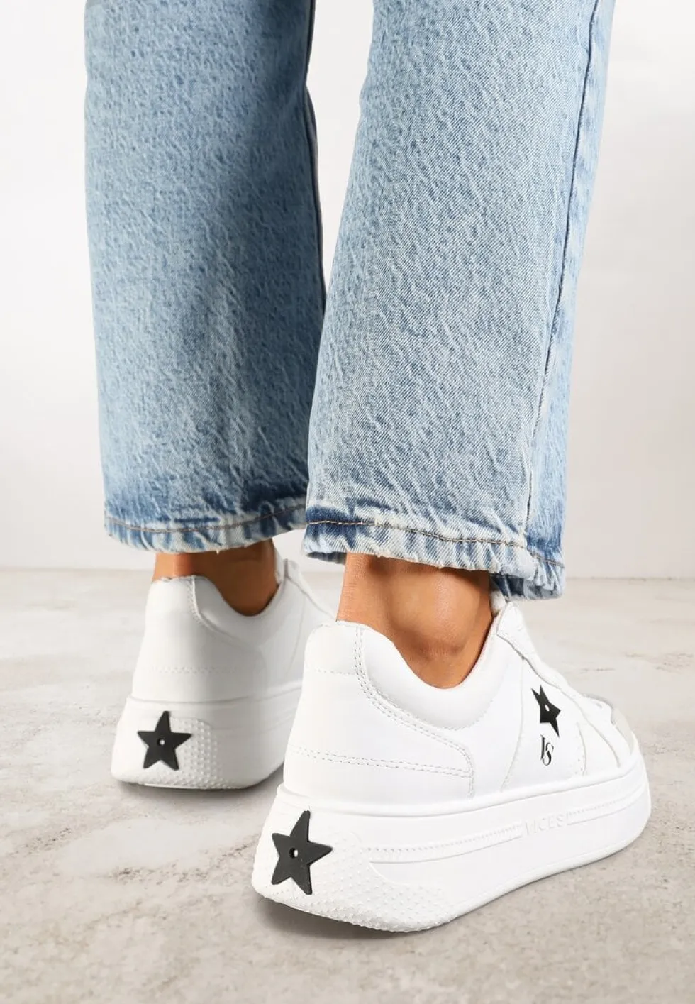 Biało-Czarne Sneakersy Vices na Platformie z Gwiazdką Fenarra