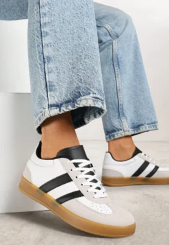 Biało-Czarne Sneakersy w Stylu Klasycznych Tenisówek Zdobione Przeszyciami Ivelfia