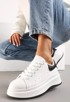 Biało-Czarne Sznurowane Sneakersy na Platformie Filamena