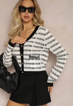Biało-Czarny Krótki Kardigan z Napisami Fashion i Guzikami Winifa