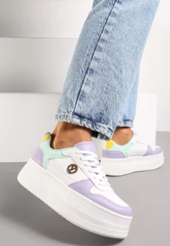 Biało-Fioletowe Sneakersy na Grubej Podeszwie Sznurowane z Metaliczną Aplikacją Ailtria
