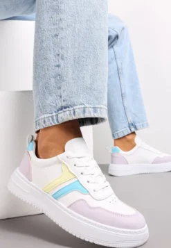 Biało-Fioletowe Sneakersy na Płaskiej Podeszwie z Kolorowymi Przeszyciami Niomie