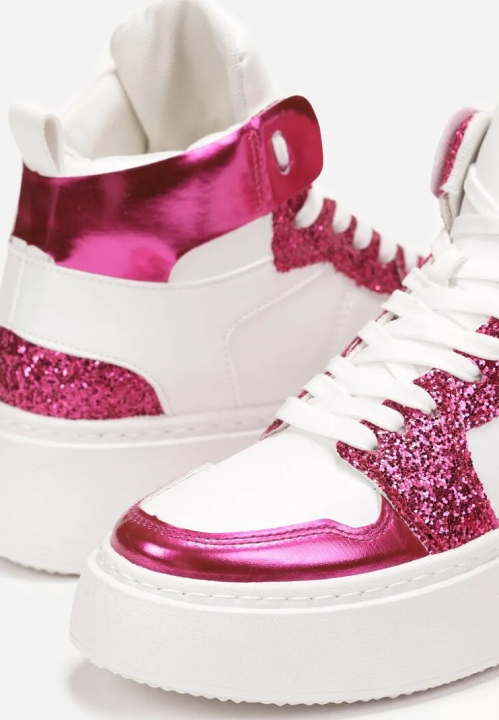 Biało-Fuksjowe Sznurowane Sneakersy za Kostkę z Brokatem i Metalicznymi Wstawkami Sareena