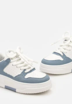 Biało-Niebieskie Sneakersy na Platformie Wiązane na Szerokie Sznurowadła Viletra