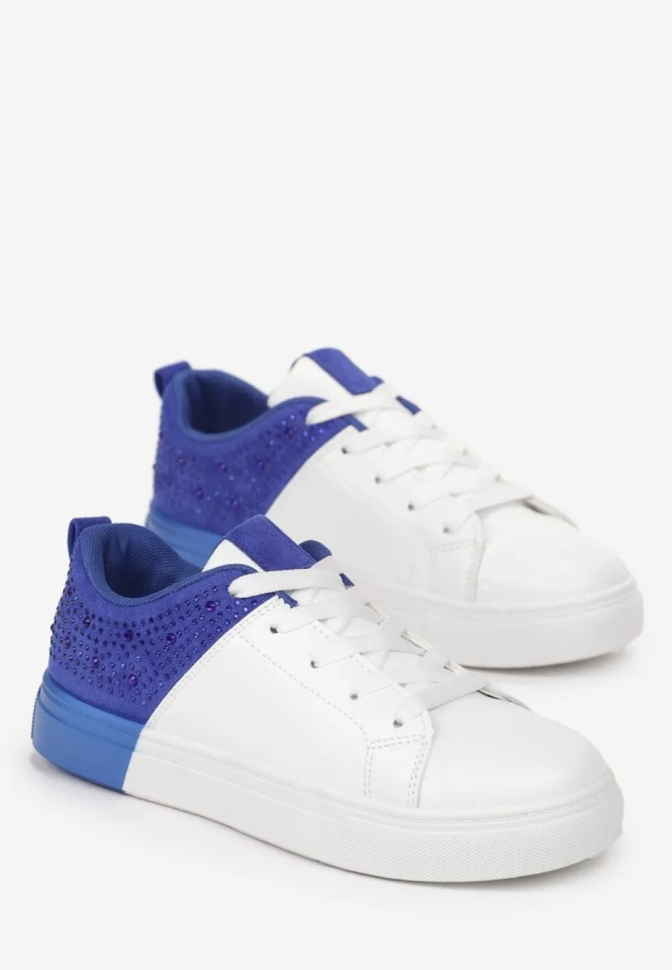 Biało-Niebieskie Sneakersy Sznurowane na Płaskiej Grubszej Podeszwie z Cyrkoniami Hanuel