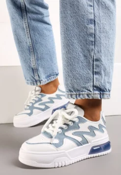 Biało-Niebieskie Sneakersy z Szerokimi Sznurowadłami Ozdobione Tłoczeniami i Wstawką przy Podeszwie Ulares