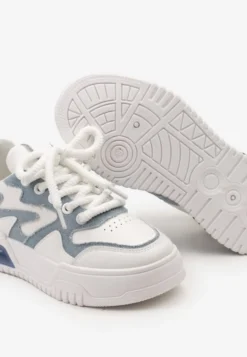 Biało-Niebieskie Sneakersy z Szerokimi Sznurowadłami Ozdobione Tłoczeniami i Wstawką przy Podeszwie Ulares