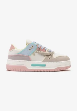 Biało-Różowe Sneakersy na Platformie z Ozdobnymi Sznurówkami Aqara