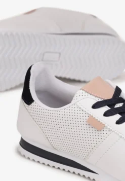 Biało Różowe Sneakersy z Przeszyciami Phyrise