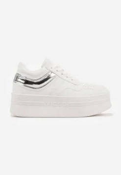 Biało-Srebrne Sneakersy VICES na Platformie Ozdobione Tłoczonym Napisem Berolla