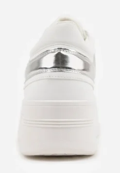 Biało-Srebrne Sneakersy VICES na Platformie Ozdobione Tłoczonym Napisem Berolla