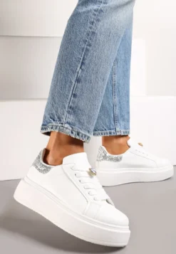 Biało-Srebrne Sneakersy z Brokatową Wstawką i Cyrkonią przy Sznurówkach Wineta