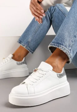 Biało-Srebrne Sneakersy z Brokatową Wstawką i Cyrkonią przy Sznurówkach Wineta