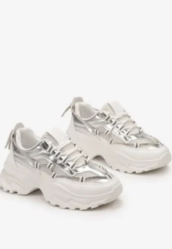 Biało-Srebrne Sneakersy z Metalicznymi Wstawkami na Niskiej Platformie z Ozdobnym Sznurkiem Oiriema