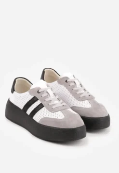 Biało-Szare Sneakersy ze Skóry Naturalnej na Platformie z Perforacją i Paskami Urevla