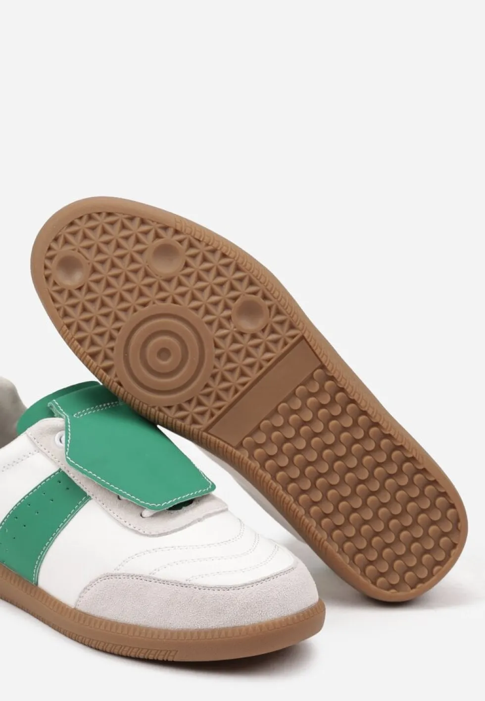 Biało-Zielone Sneakersy na Płaskiej Podeszwie ze Skóry Wykończone Zamszową Wstawką Milirae