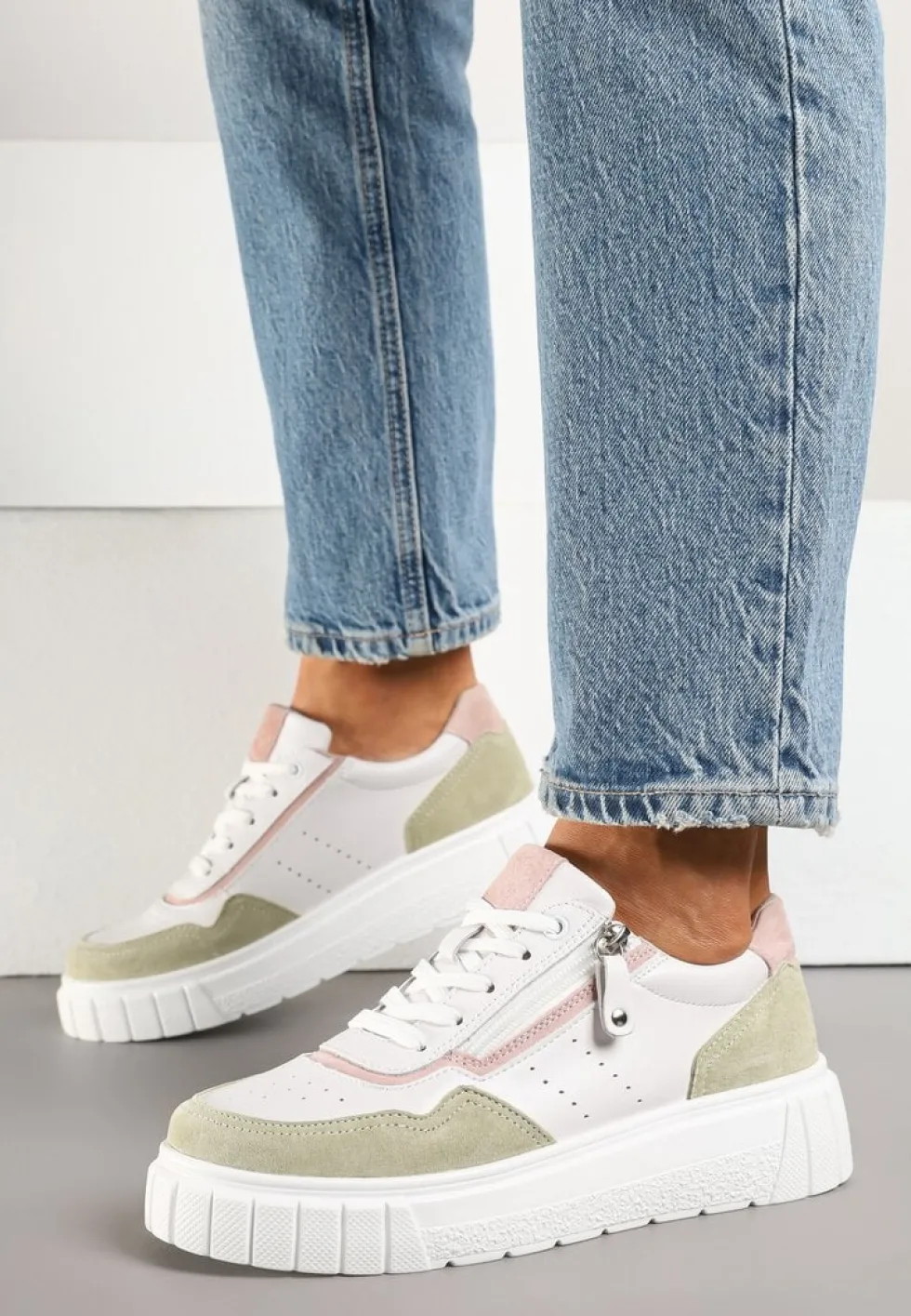 Biało-Zielone Streetwearowe Sneakersy ze Skóry Naturalnej z Ozdobnym Suwakiem Eleavenna