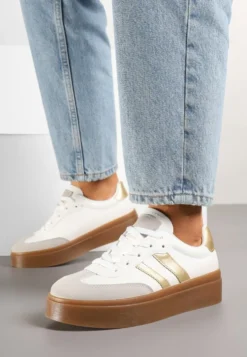 Biało-Złote Klasyczne Sneakersy Tenisówki na Niskiej Platformie Denirla