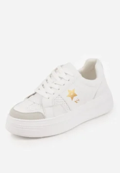 Biało-Złote Sneakersy Vices na Platformie z Gwiazdką Fenarra