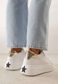 Biało-Złote Sneakersy VICES Ozdobione Gwiazdą i Błyszczącą Wstawką Oranatta