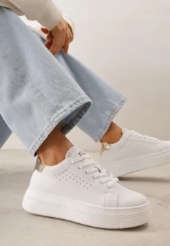 Biało-Złote Sneakersy VICES Ozdobione Gwiazdą i Błyszczącą Wstawką Oranatta