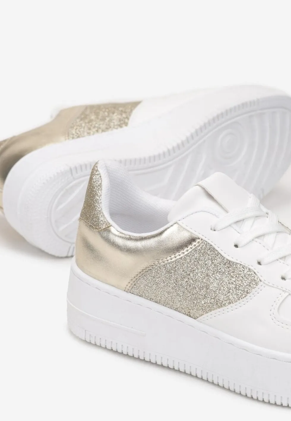 Biało-Złote Sneakersy z Cholewką przed Kostkę z Metalicznymi i Brokatowymi Wstawkami Kazma