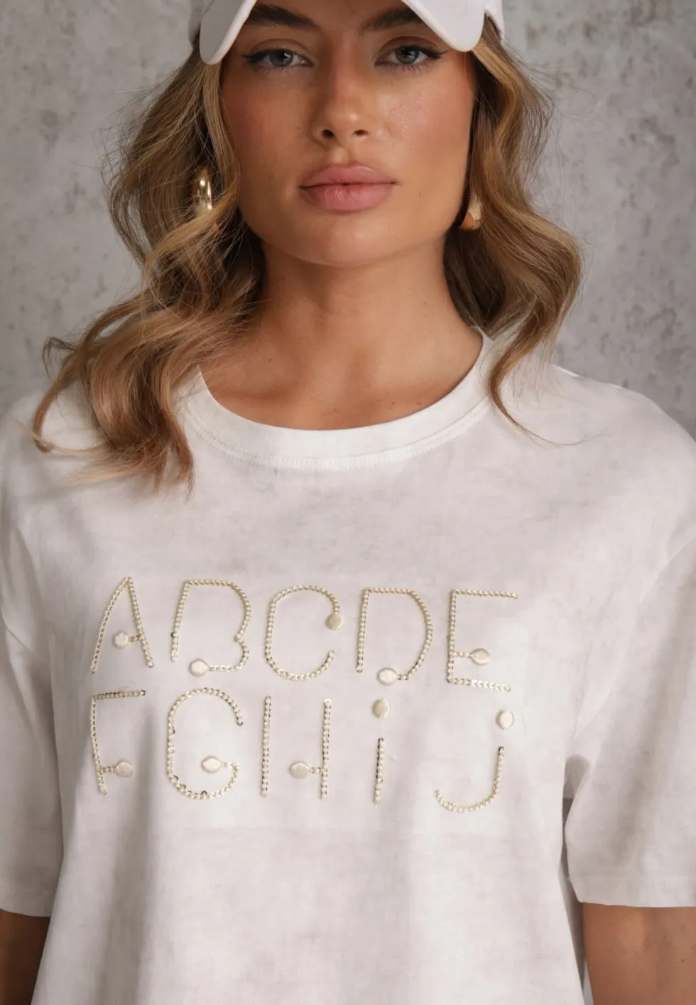 Biały Bawełniany T-shirt Oversize z Haftowanym Napisem z Cekinami Talomora