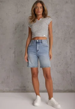 Biały Crop Top Bawełny z Prążkowanej Dzianiny w Paski Ozdobiony Wycięciem Ionilla